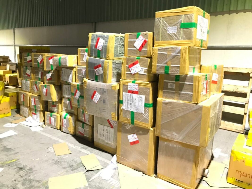 10 Cách đóng gói đồ đạc khi chuyển văn phòng: Nhanh gọn cách đóng gói đồ đạc khi chuyển văn phòng chuẩn