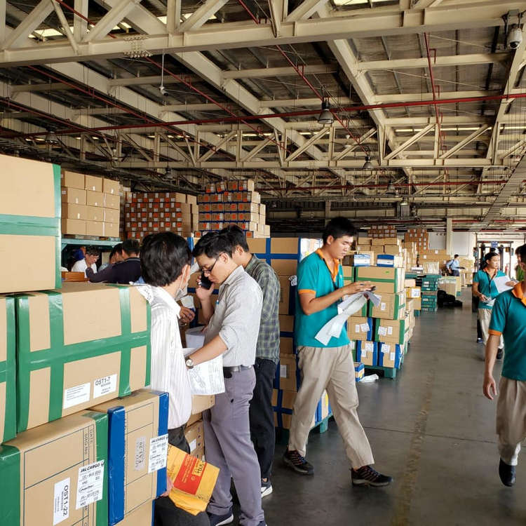 dịch vụ bốc xếp hàng dễ vỡ giá rẻ