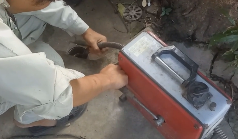 thông cống nghẹt