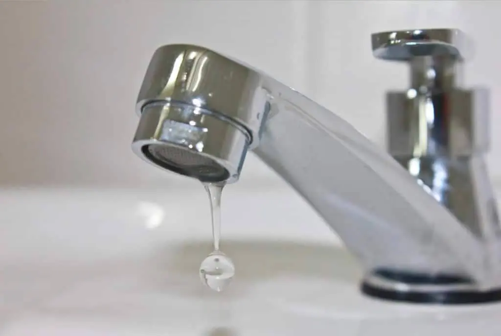 hướng dẫn sửa ống nước bị rò rỉ đơn giản hiệu quả