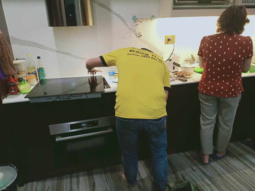 sửa bếp từ bosch hà nội