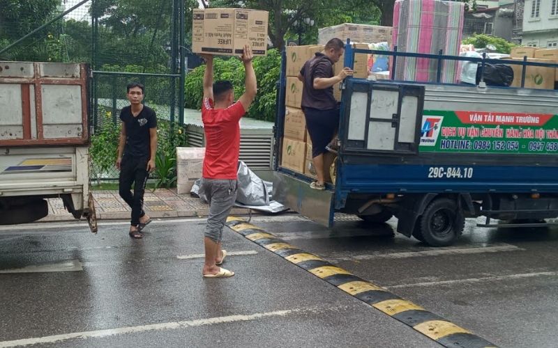 thuê xe tải chuyển phòng trọ