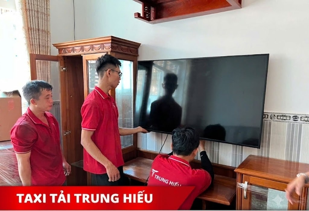 chuyển nhà trọn gói có chuyển tivi màn hình lớn không