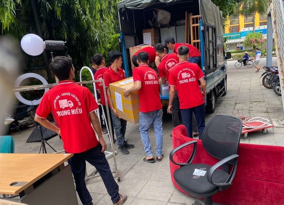 Chuyển Văn Phòng tại Platinum Long Biên